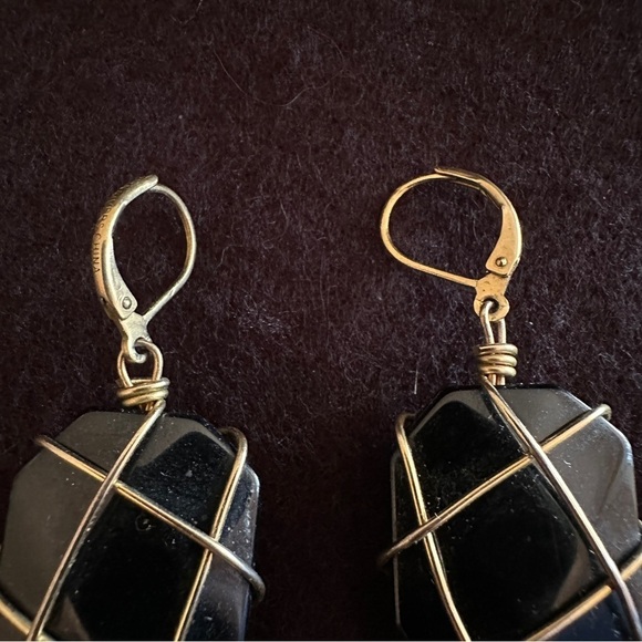 Vintage Joan Rivers Gold Wire Wrapped Caged Faux black Stone Dangle Earrings - Picture 3 of 12